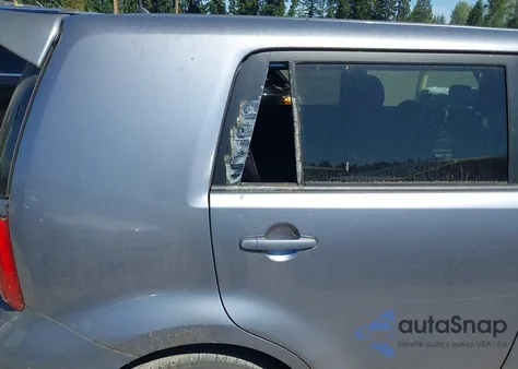 2010 Scion Xb z USA, uszkodzony, nr VIN JTLZE4FE8A1112435